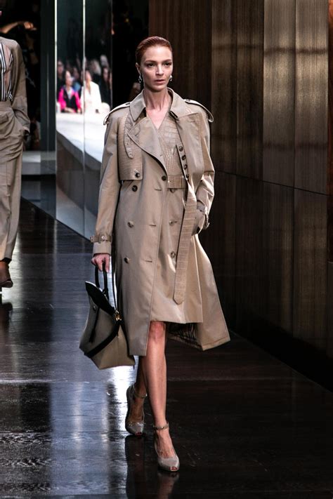 burberry spring 2019 trench